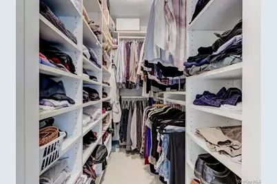 100-18 Baker Court, Island Park, NY 11558 - Photo 16