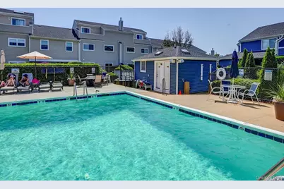 100-18 Baker Court, Island Park, NY 11558 - Photo 22