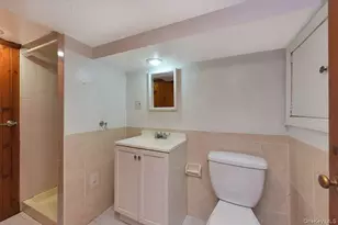 108-30 67th Ave, Forest Hills, NY 11375 - Photo 20