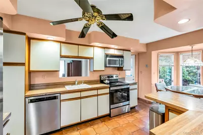 58 Rhoda Avenue, Smithtown, NY 11787 - Photo 8