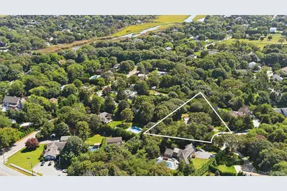 6 Wintergreen Lane, Westhampton, NY 11977 - Photo 2