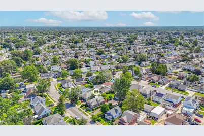 129 Guenther Avenue, Valley Stream, NY 11580 - Photo 2