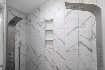 631 Lenore Lane, Elmont, NY 11003 - Photo 8