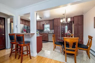 631 Lenore Ln, Elmont, NY 11003 - Photo 12