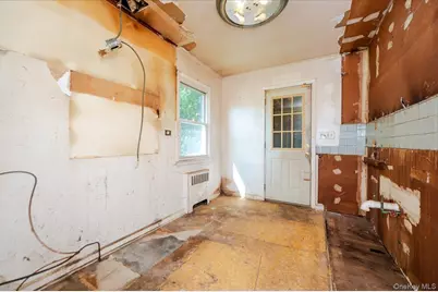 10 Hampton Terrace, White Plains, NY 10607 - Photo 6