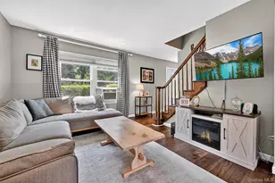 82 Hillside Dr, Marlboro, NY 12542 - Photo 4