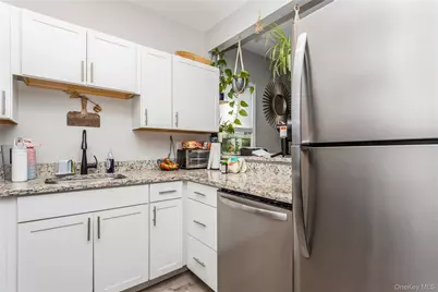 2748 W Main Street, Poughkeepsie, NY 12590 - Photo 10