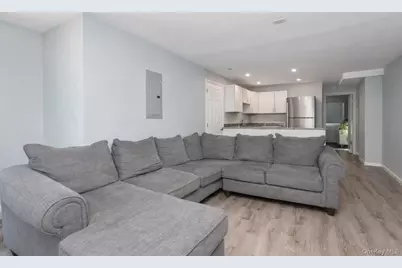 2748 W Main Street, Poughkeepsie, NY 12590 - Photo 18