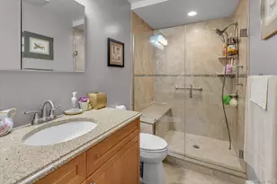 2426 Wilshire Ln, Oakdale, NY 11769 - Photo 12