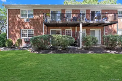 2426 Wilshire Lane #2426, Oakdale, NY 11769 - Photo 14