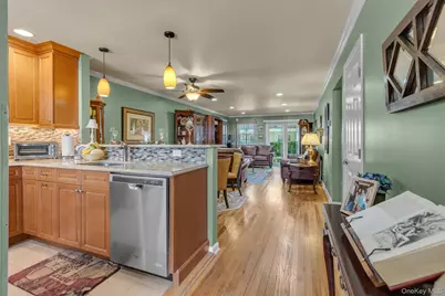 2426 Wilshire Lane #2426, Oakdale, NY 11769 - Photo 4