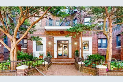 385 Argyle Road #2K, Brooklyn, NY 11218 - Photo 2