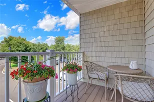 16 Della Dr, West Babylon, NY 11704 - Photo 16