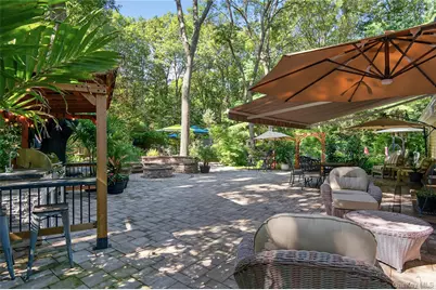 18 Roundtree Drive, Melville, NY 11747 - Photo 28