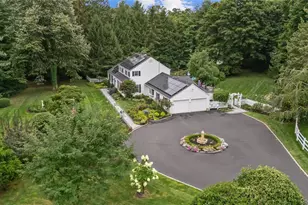 51 Bay Rd, Huntington, NY 11743 - Photo 36