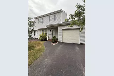 6 Walnut Street, Central Islip, NY 11722 - Photo 2