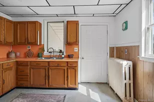 116 2nd St, Port Ewen, NY 12417 - Photo 16