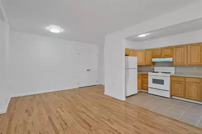 2023 Belmont Avenue #5A, Bronx, NY 10457 - Photo 4