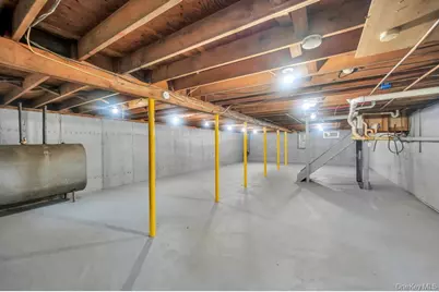 118 S 31st Street, Wyandanch, NY 11798 - Photo 12