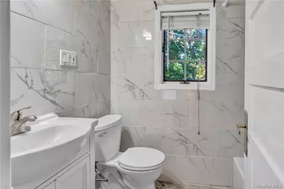 1058 Wilmot Road, Scarsdale, NY 10583 - Photo 8