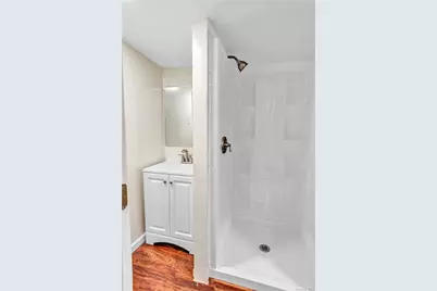 1058 Wilmot Road, Scarsdale, NY 10583 - Photo 14