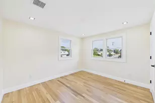 49 Griddle Ln, Levittown, NY 11756 - Photo 10