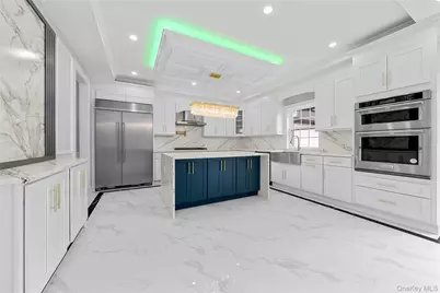 71 Cedar Street, Hicksville, NY 11801 - Photo 2