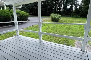 147 S Plank Rd, Newburgh, NY 12550 - Photo 24