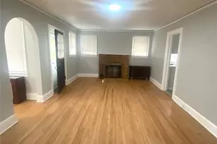 39 Redmond Ave, Bay Shore, NY 11706 - Photo 4