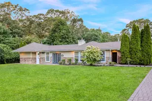 195 Lake Pointe Cir, Middle Island, NY 11953 - Photo 18