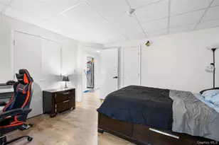 195 Lake Pointe Cir, Middle Island, NY 11953 - Photo 10