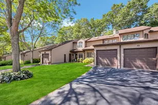 47 Jeremy Cir, Nesconset, NY 11767 - Photo 2