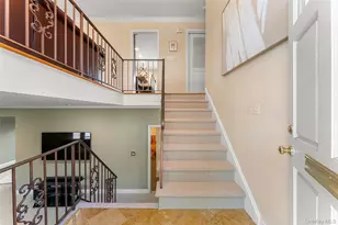 114 Oxford Rd, New Rochelle, NY 10804 - Photo 2