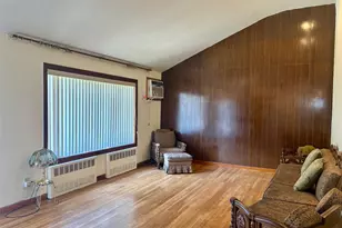 10 13th Ave, West Babylon, NY 11704 - Photo 4