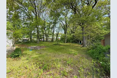 539 Mitchell Street, Uniondale, NY 11553 - Photo 12