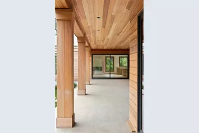 27 Fresh Pond Road, Mott Haven, NY 11963 - Photo 12