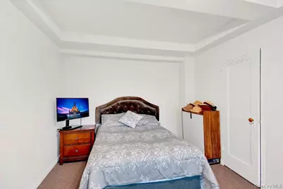 1595 Metropolitan Avenue #7D, Bronx, NY 10462 - Photo 16