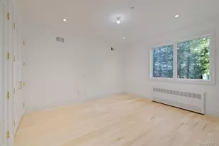 27 Ellish Pkwy, Spring Valley, NY 10977 - Photo 16