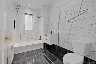 27 Ellish Pkwy, Spring Valley, NY 10977 - Photo 14