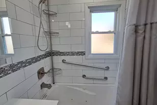 78 E Seacrest Ave, Lindenhurst, NY 11757 - Photo 8