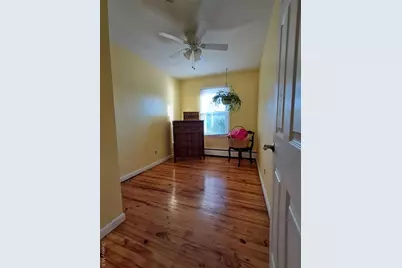 78 E Seacrest Avenue, Lindenhurst, NY 11757 - Photo 10