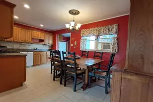 78 E Seacrest Ave, Lindenhurst, NY 11757 - Photo 6