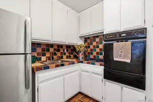 1841 Central Park Ave, Yonkers, NY 10710 - Photo 10