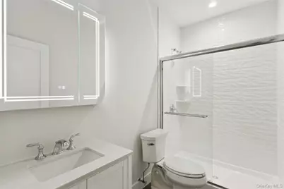 111 Fairfield Avenue, Port Washington, NY 11050 - Photo 18