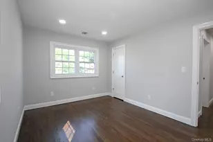 16 Eleanor Rd, Plainview, NY 11803 - Photo 16