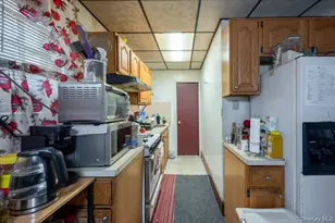 158-24 75th Rd, Flushing, NY 11366 - Photo 4