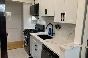 377 N Broadway, Yonkers, NY 10701 - Photo 6