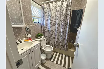 10712 95th Avenue, Ozone Park, NY 11416 - Photo 16