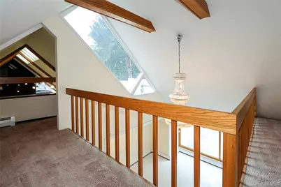 81 Carriage Lane, Roslyn Heights, NY 11577 - Photo 32