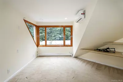 81 Carriage Lane, Roslyn Heights, NY 11577 - Photo 36